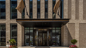 This is how our Front Office Agents make a stay at Van der Valk Hotel Amsterdam - Amstel extra special